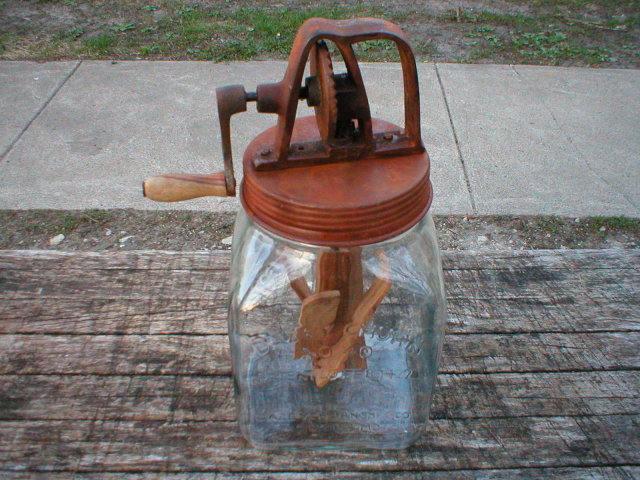 LARGE DAZEY BUTTER CHURN L