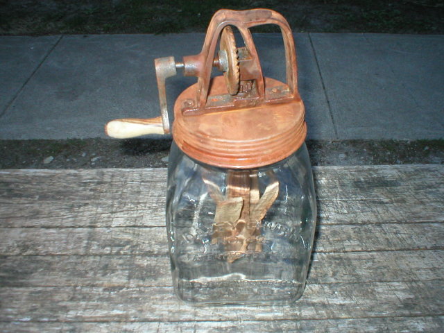 LARGE DAZEY BUTTER CHURN L