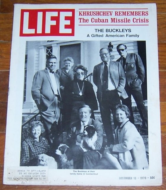 Life Magazine December 18, 1970 The Buckley of Great Elm on the Cover