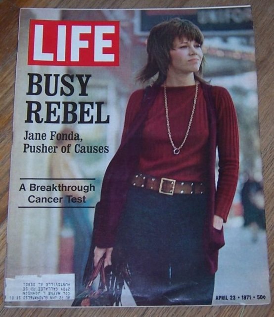 Life Magazine April 23, 1971 Busy Rebel, Jane Fonda on cover