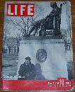 Life Magazine May 5, 1941 John Harvard and Freshman on cover