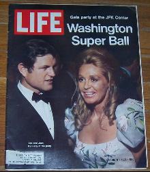 Life Magazine June 11, 1971 Ted and Joan Kennedy at the Washington Super Ball