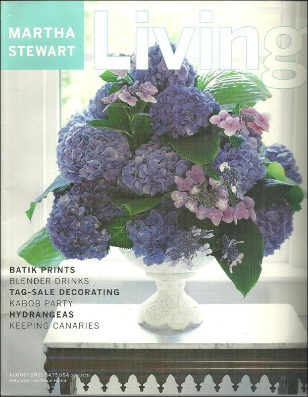 Martha Stewart Living Magazine August 2001 Landscaping on the Edge