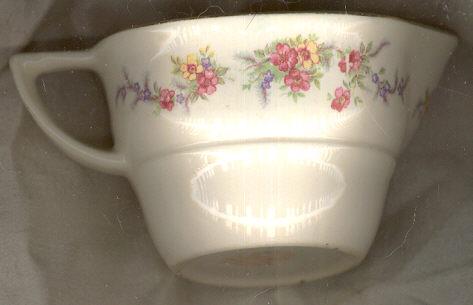 Century Creamer by Salem China 23 Karat Gold