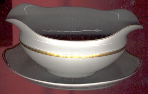 Noritake Nippon China Mikado Gravy Boat with Fast Stand