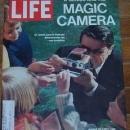 Life Magazine October 27, 1972 Dr. Edwin Land of Polaroid and His New Invention