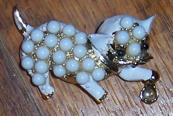 Vintage Gold Tone Kitten Pin With White Enamel and White Beads Rhinestone Eyes
