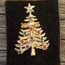 Vintage Multicolored Rhinestone Christmas Tree Gold Tone Pin