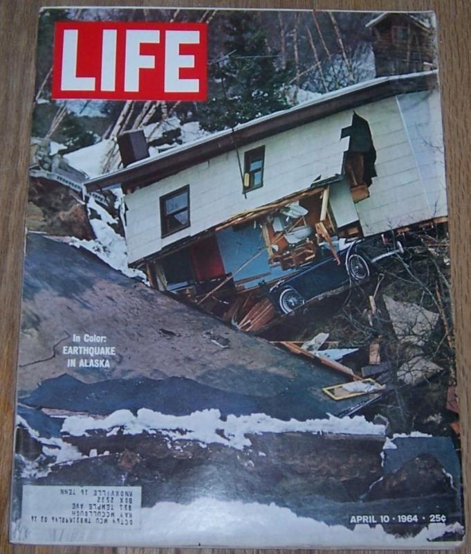 Life Magazine, April 10, 1964 Alaksa Earthquake/Sophia Loren/Ernest Hemingway