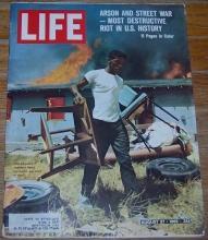 Life Magazine August 27, 1965 Los Angeles Riots on cover/Walter Keane/Fellini