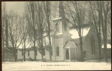 Postcard of M. E. Church, Beaver Falls, New York