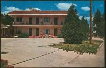 Unused VintagePostcard of Apache Court, Colorado Springs, Colorado AAA Rated