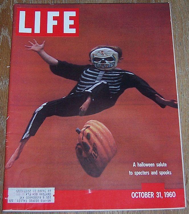 Life Magazine October 31, 1960 Halloween Cover/Casey Stengl/Dag Hammarskjold
