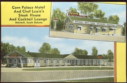 Postcard of Corn Palace Motel Mitchell, South Dakota