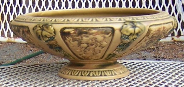 Old Roseville Florentine Console Bowl
