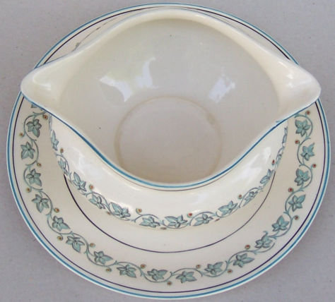 Myott Staffordshire Elegance Gravy with Fast Stand