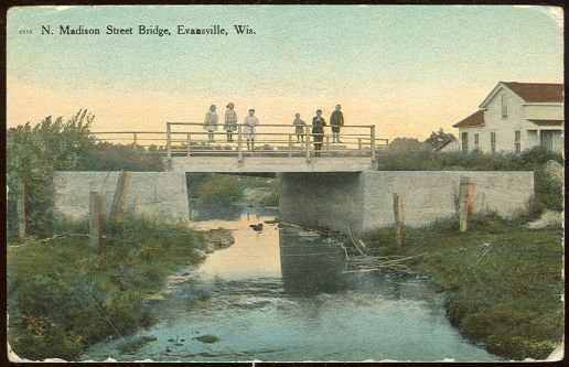 Postcard of N. Madison Street Bridge, Evansville, Wisconsin
