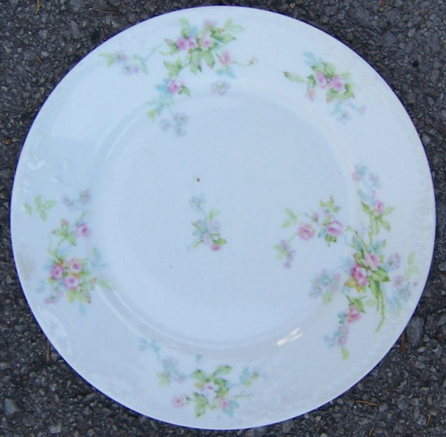 Theodore Haviland Limoges China Plate w/ Pink Flowers