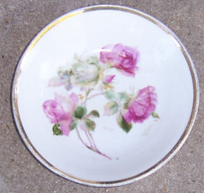 German Berry Bowl with Pink and White Roses Gold Trim