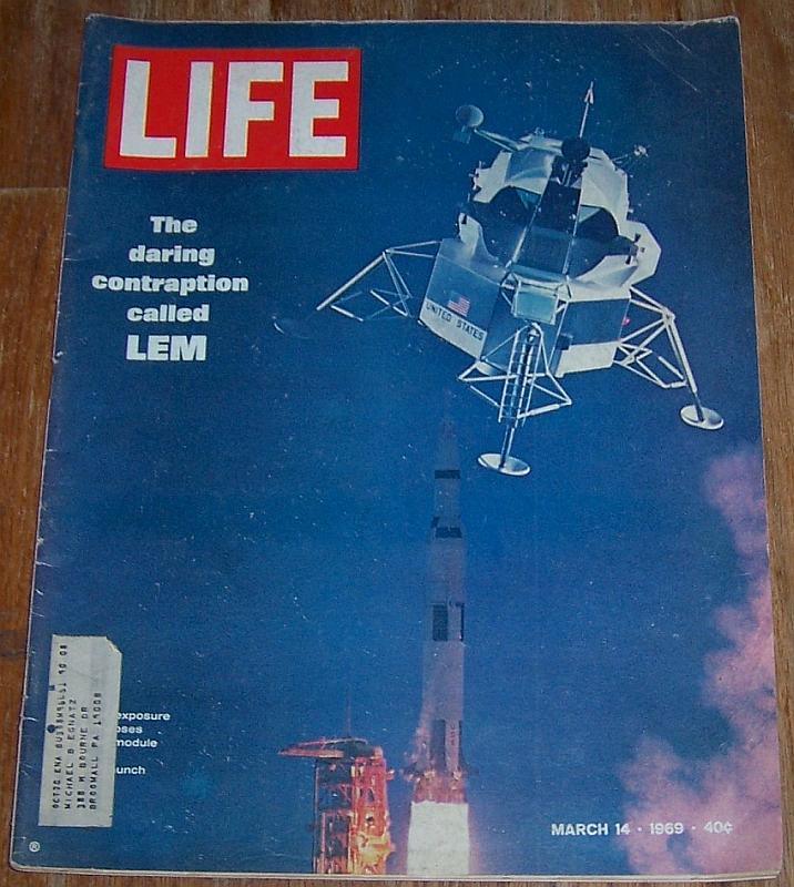 Life Magazine March 14, 1969 LEM on the Cover/Space Age Furniture/Valley State