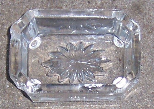 Square Master Salt with Star Burst in Bottom and Feet