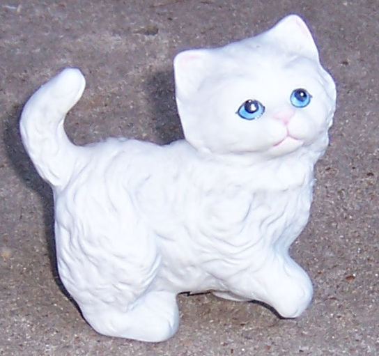 HOMCO Japan White Fluffy China Cat With Blue Eyes