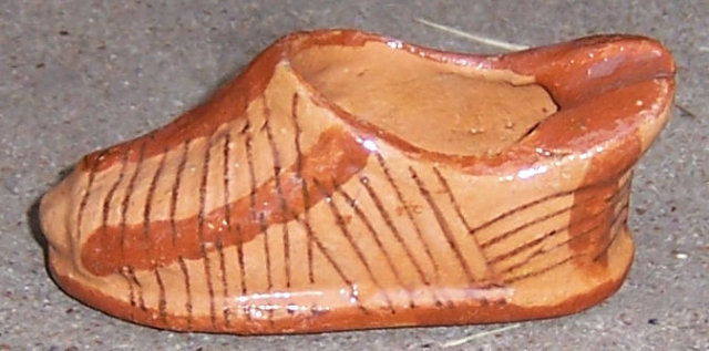 Vintage Mexican Tourist Pottery Shoe Ashtray