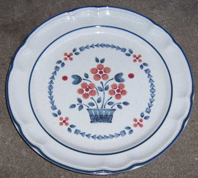 Brambleberry Cumberland by Hearthside Stoneware Plate