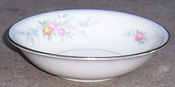 Vintage Homer Laughlin Pottery Ferndale Berry Bowl
