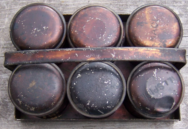 Metal Spice Carrying Caddy and Six Canisters with Lids