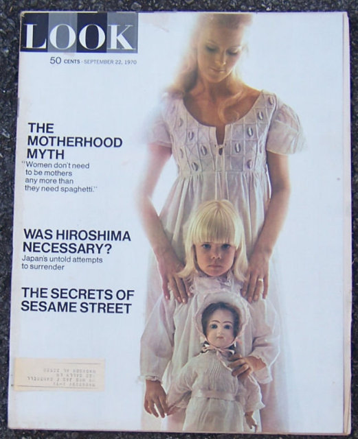 Look Magazine September 22, 1970 Motherhood on Cover