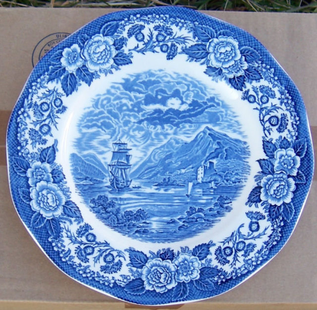 Lochs of Scotland Blue and White Loch Oich Dinner Plate