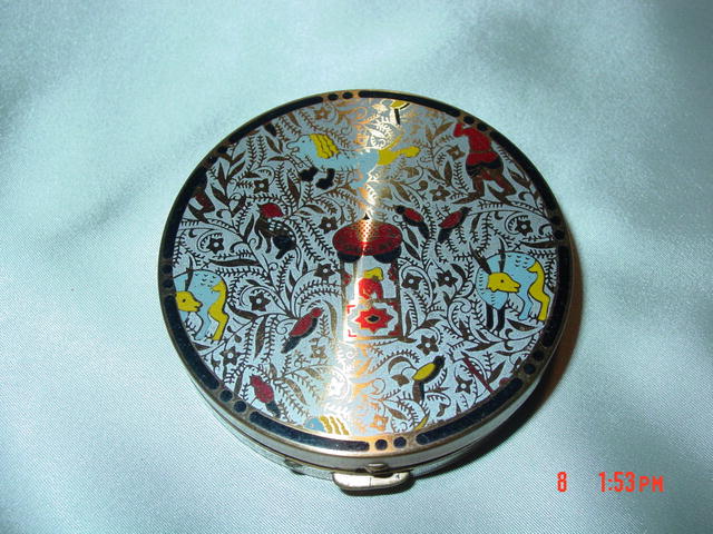 Vintage Rex Fifth Avenue Powder Compact