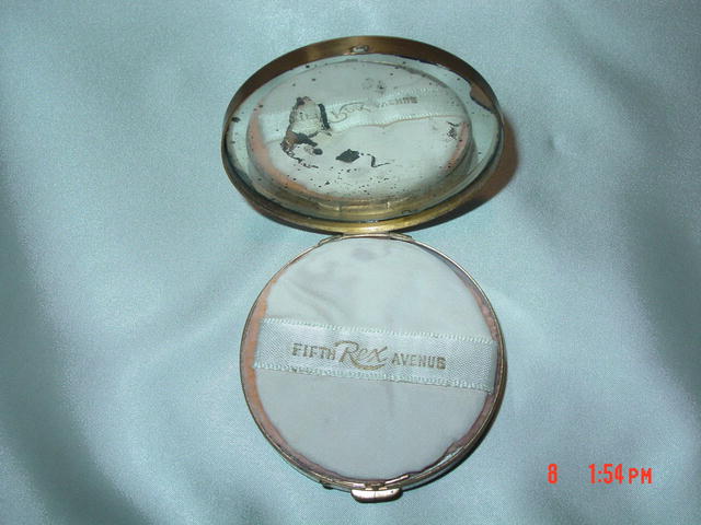 Vintage Rex Fifth Avenue Powder Compact