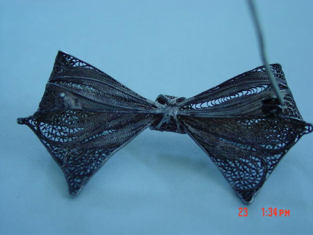 Antique Victorian Spun Silver Filigree Bow Brooch Pin