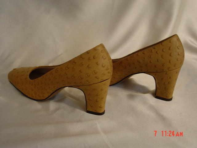 NEW Renato Tan Ostrich Skin Shoes Size 7