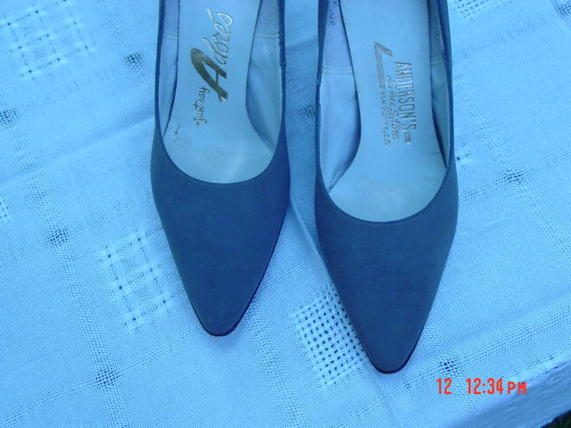 Vintage Adore's Gray Suede Spike High Heel Shoes Size 6-1/2B
