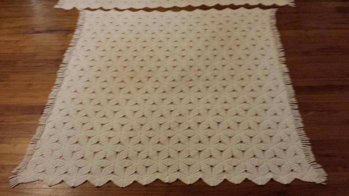 Vintage Ecru Popcorn Crocheted Coverlet Bedspread & Pillow Cover Spread