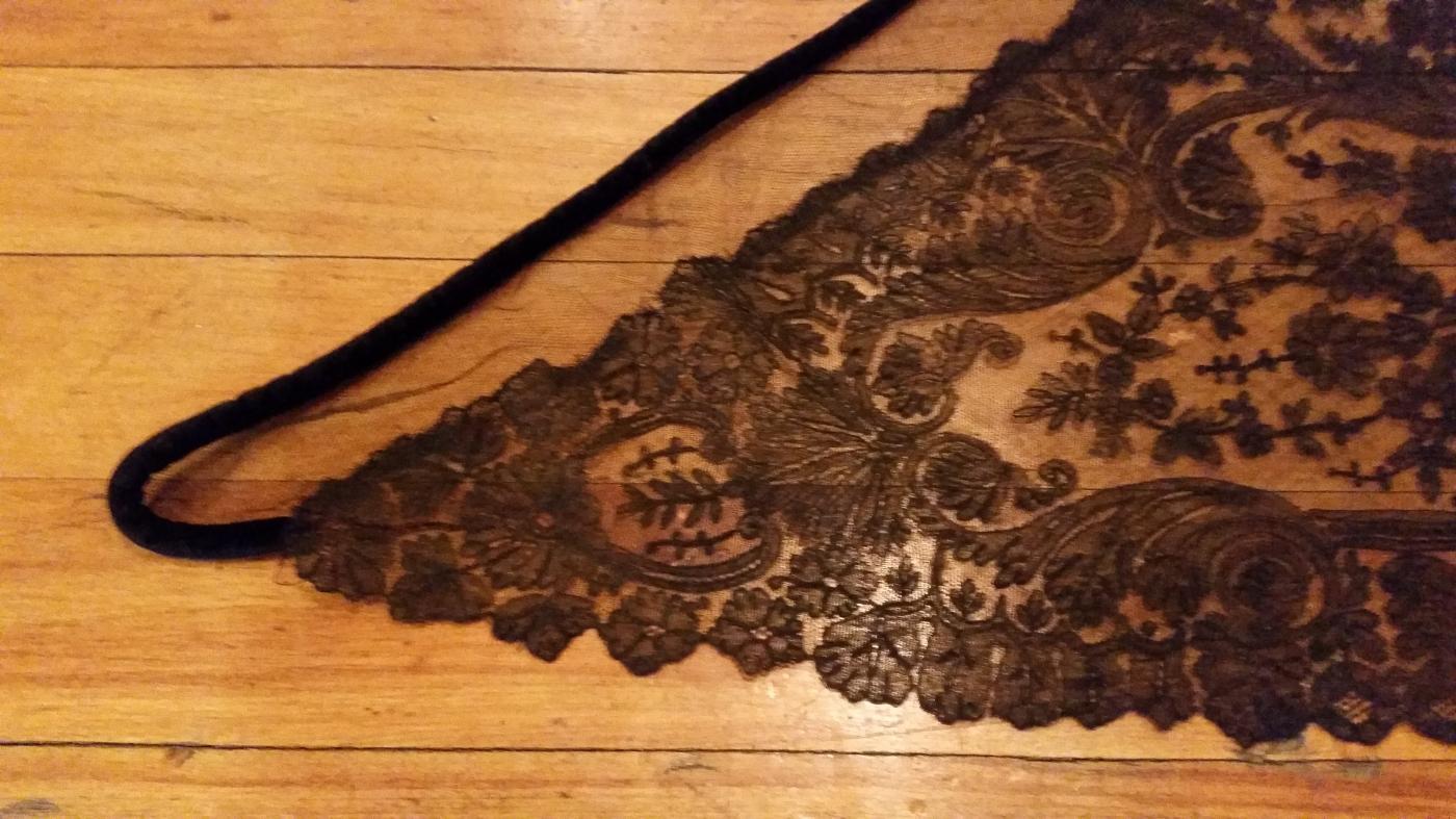 Antique Black Chantilly Lace Civil War Victorian Era Mourning Shawl