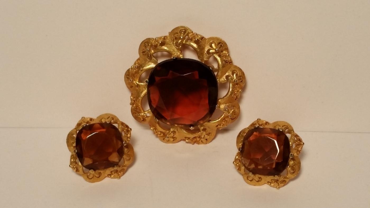 Florenza Amber Stone Pendant Brooch & Clip Earrings