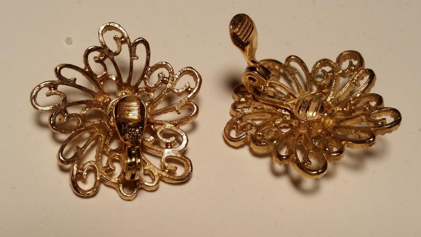 Monet Gold Coral Shaped Brooch & Clip Earrings
