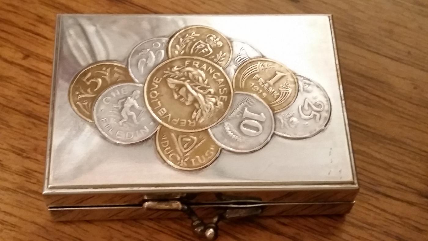 Silverplate 1915 European Coin Purse Box