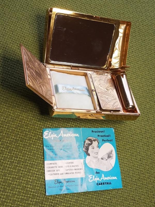 Elgin American Gold Gazelle Carryall Compact Dance Purse Necessaire Minaudière