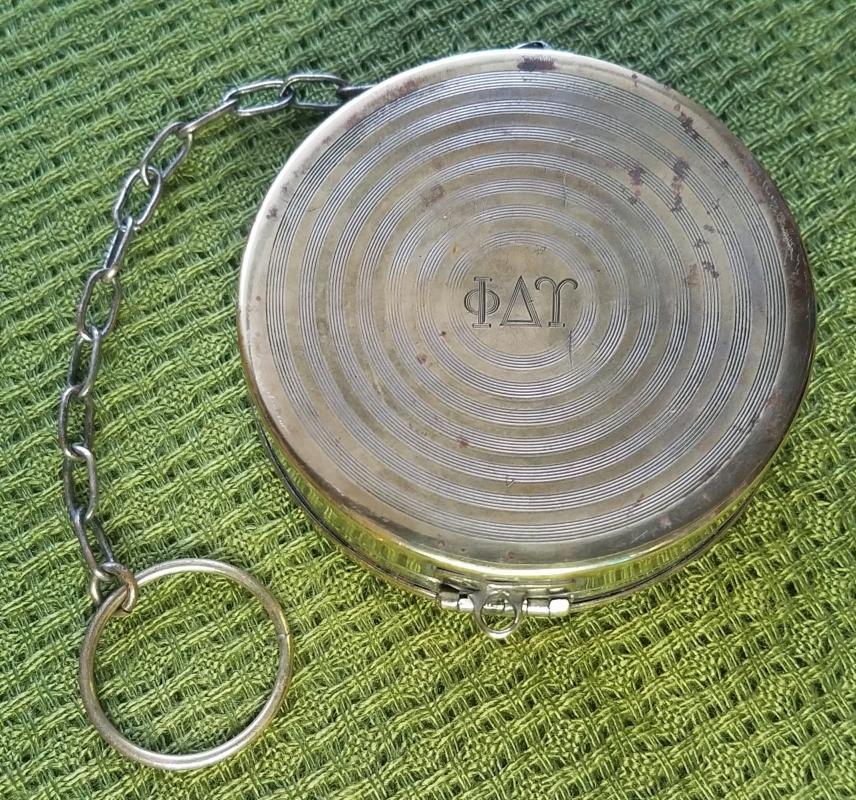 Antique Round Guilloche Enamel Necessaire' Powder Dance Compact with Finger Ring