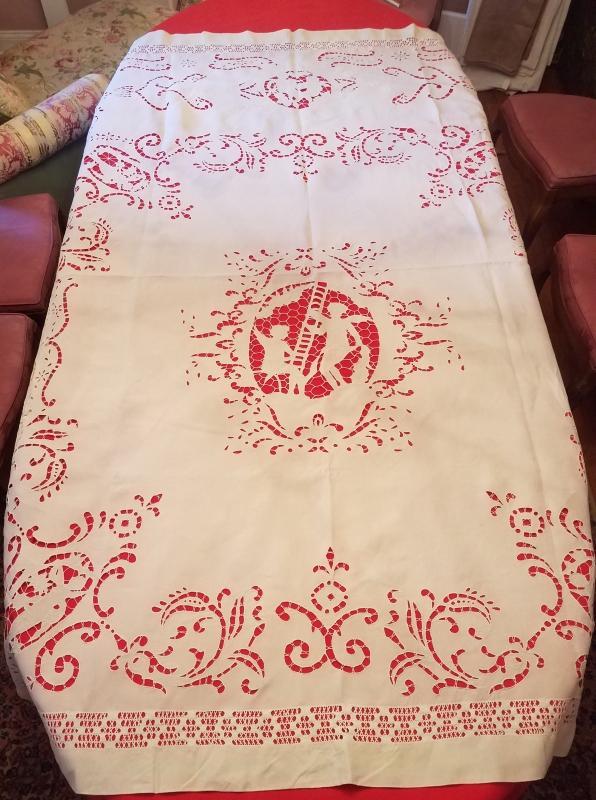 Beautiful Off-White Linen Bedspread With Detailed Cutout Lace Work