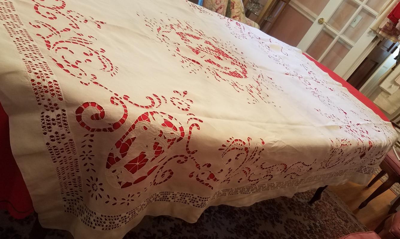 Beautiful Off-White Linen Bedspread With Detailed Cutout Lace Work