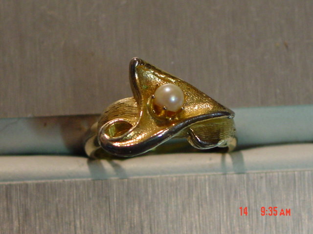 Adjustable Goldtone & Real Pearl Cocktail Ring