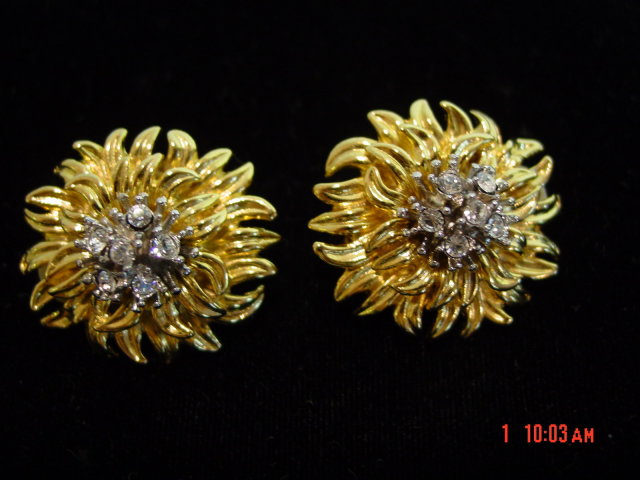 Vintage Erwin Pearl Chrysanthemum Brooch Pin & Clip Earrings
