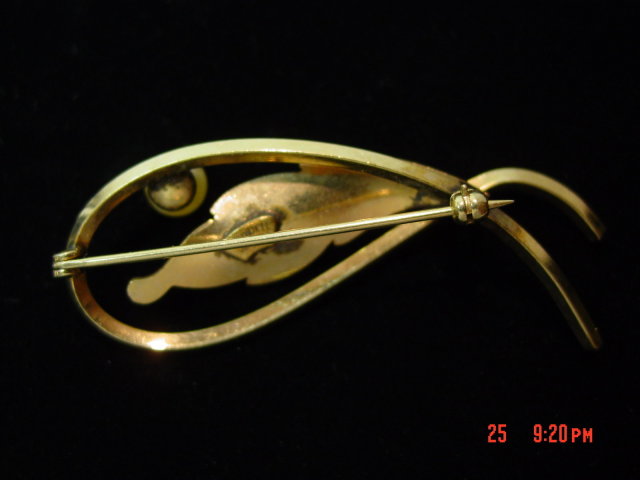 Gold Filled Faux Pearl Van Dell Pin