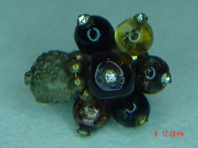 Vendome Art Glass Clip Earrings